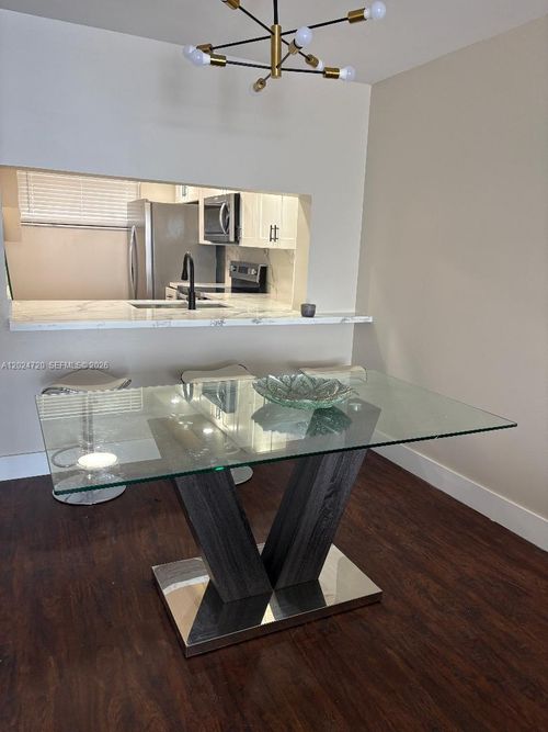 302-111 Lake Emerald Dr, Oakland Park, FL, 33309-6235 | Card Image
