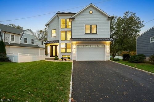 15 Lake Rd, Chatham Twp, NJ, 07928-1526 | Card Image