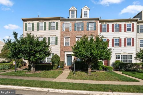 9227 Ribbon Falls Loop, BRISTOW, VA, 20136-6122 | Card Image