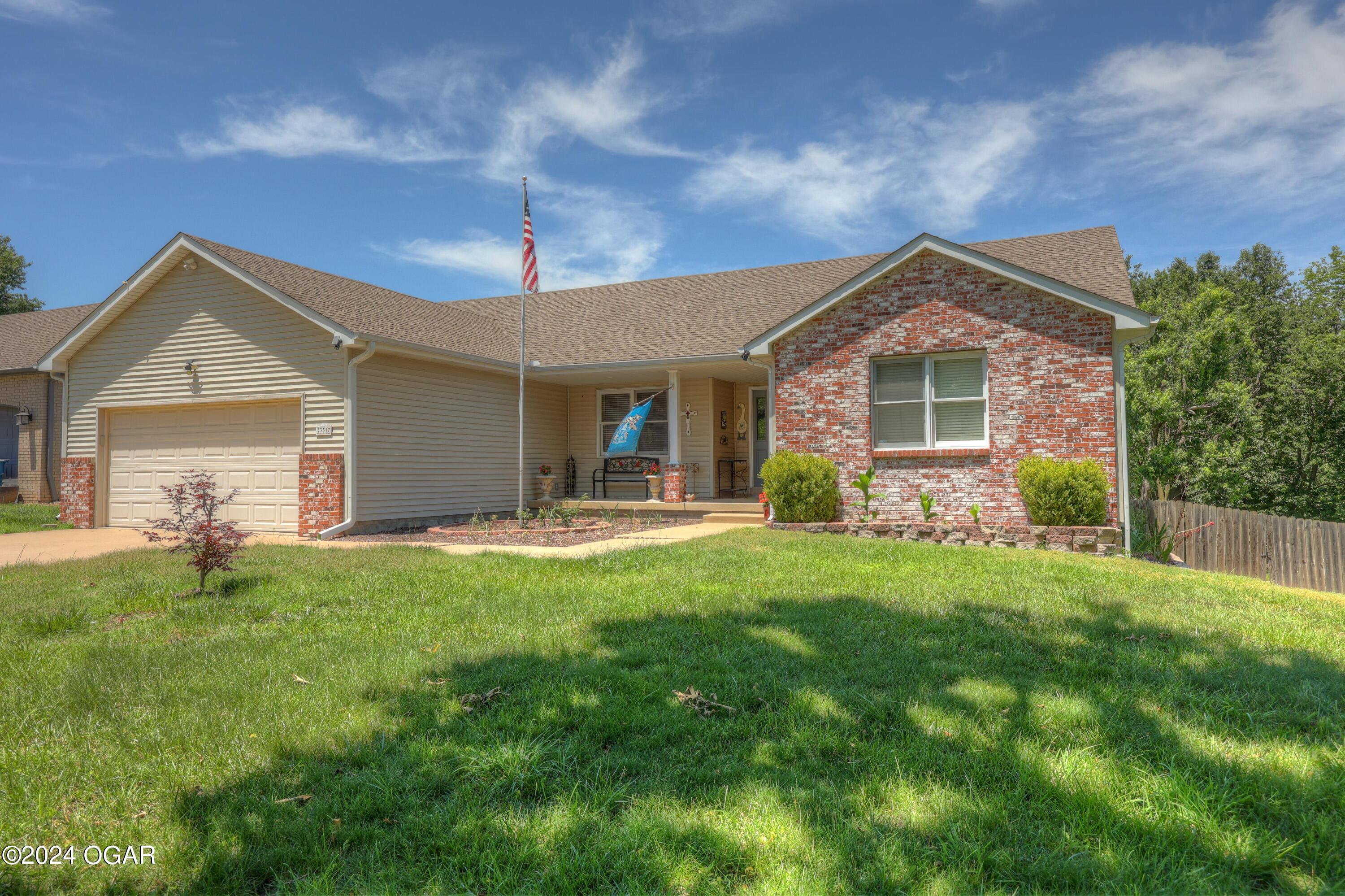 Hackberry Ln, Joplin, MO 64801