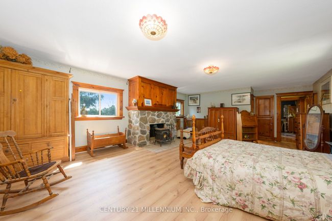 836100 4 Th Line E, House other with 3 bedrooms, 2 bathrooms and 20 parking in Mulmur ON | Image 23