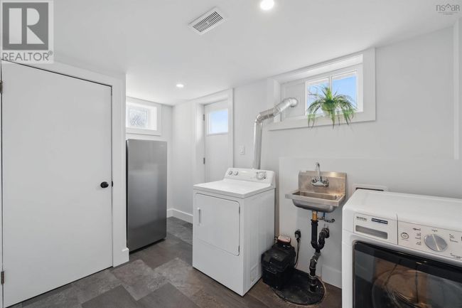 28 Ellen Drive, House other with 2 bedrooms, 2 bathrooms and null parking in Dartmouth NS | Image 23