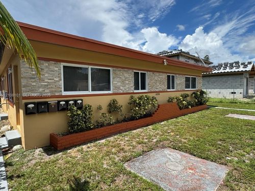 2-6318 Buchanan St, Hollywood, FL, 33024-7712 | Card Image
