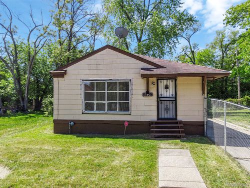 8539 Desoto St, Detroit, MI, 48238-1738 | Card Image