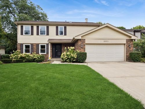 2571 N Douglas Avenue, Arlington Heights, IL, 60004 | Card Image