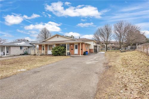 b-501 Kingscourt Dr, Waterloo, ON, N2K2X9 | Card Image