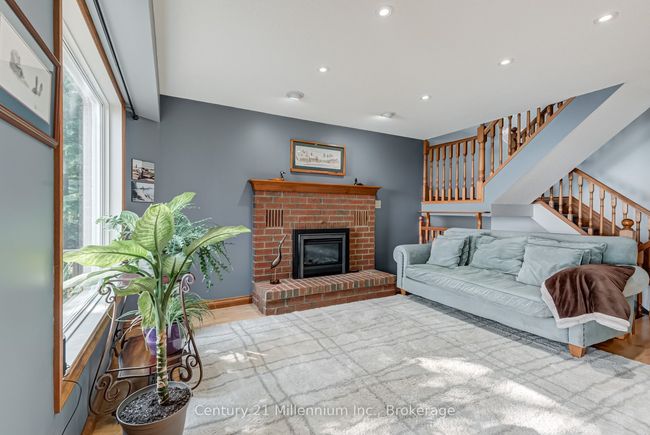 8 Willow Dr, House other with 5 bedrooms, 4 bathrooms and 3 parking in Tiny ON | Image 5