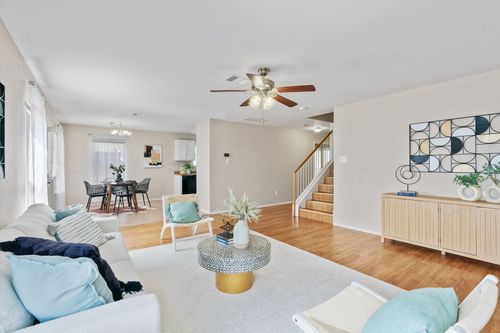 130 Killian Loop, Hutto, TX, 78634-5537 | Card Image