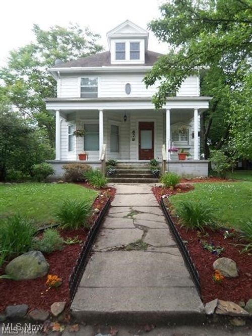 apt-3-678 Crosby St, Akron, OH, 44302-1368 | Card Image