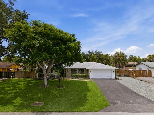 31 W Coconut Drive, Lake Worth, FL, 33467 | Card Image