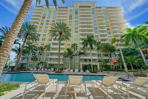 207-625 Casa Loma Blvd, Boynton Beach, FL, 33435-4151 | Card Image