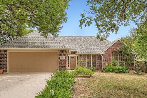 1805 Ramona Cir, San Marcos, TX, 78666-2257 | Card Image