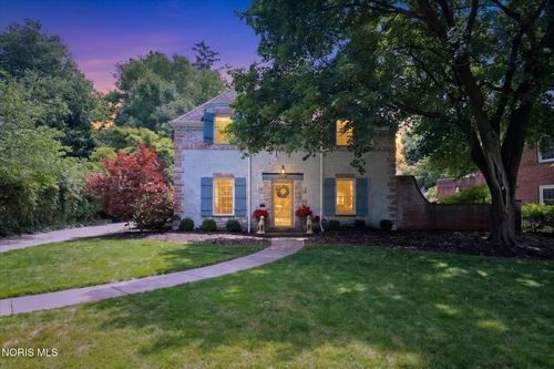 2228 Orchard Rd, Ottawa Hills, OH, 43606-2428 | Card Image