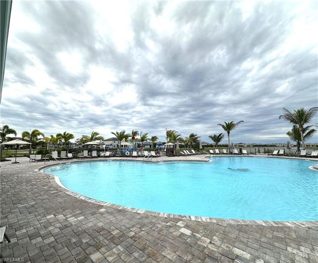 14013 Winding Cedar Way, Condo with 2 bedrooms, 2 bathrooms and 2 parking in FORT MYERS FL | Image 4