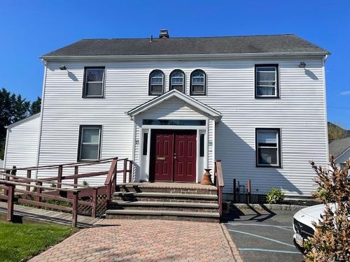 15 Ives Rd, Hewlett, NY, 11557-2034 | Card Image