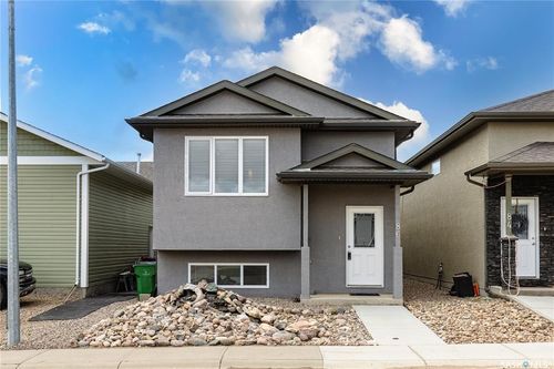 86 Brigham Rd, Moose Jaw, SK, S6K0A7 | Card Image