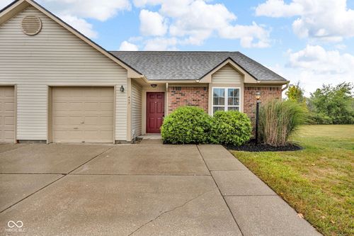 417 Woodberry Dr, Danville, IN, 46122-7863 | Card Image