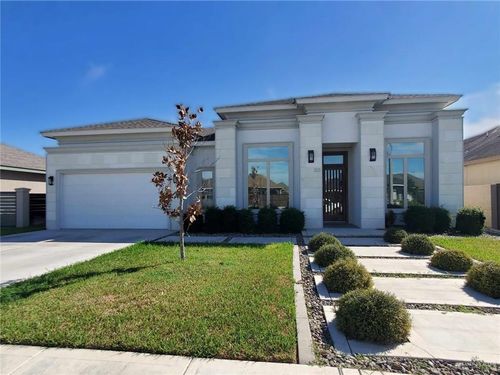 213 N 16th St, Hidalgo, TX, 78557-3863 | Card Image