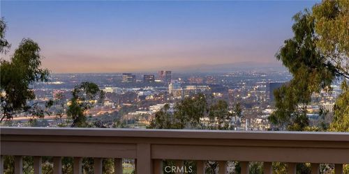 31 Saint Tropez, Newport Beach, CA, 92660-6834 | Card Image