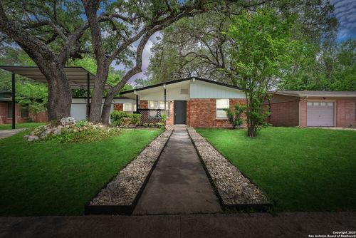 4627 Lyceum Dr, San Antonio, TX, 78229-5041 | Card Image