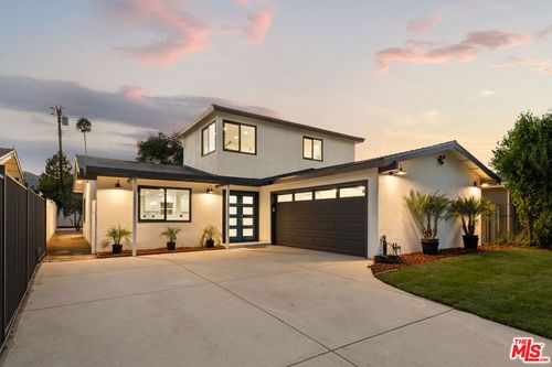 10425 Jordan Ave, Chatsworth, CA, 91311-2130 | Card Image