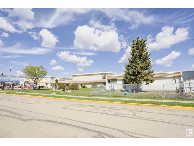 4713 51 St, House other with 3 bedrooms, 2 bathrooms and 4 parking in Legal AB | Image 54