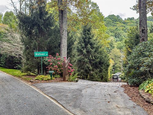 19 W Highlands Way, Scaly Mountain, NC, 28775-0105 | Card Image