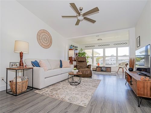 apt-206-675 Lake Jasmine Cir, Vero Beach, FL, 32962-8562 | Card Image