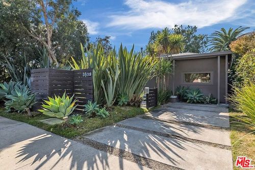 3539 Greenwood Ave, Los Angeles, CA, 90066-2258 | Card Image