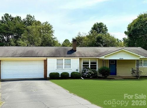 4209 Homeplace Dr, Shelby, NC, 28152-8750 | Card Image