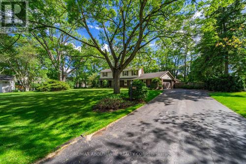 142 Abbey Crt, Oakville, ON, L6J4L1 | Card Image