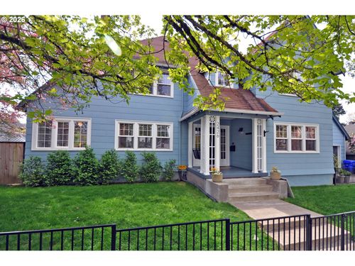 2426 Se Market St, Portland, OR, 97214-4880 | Card Image