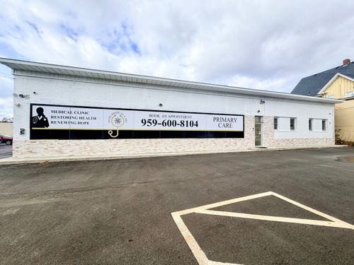 11 Main St, Plainfield, CT, 06374-2216 | Card Image