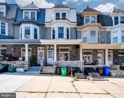 1046 Perry St, READING, PA, 19604-2041 | Card Image