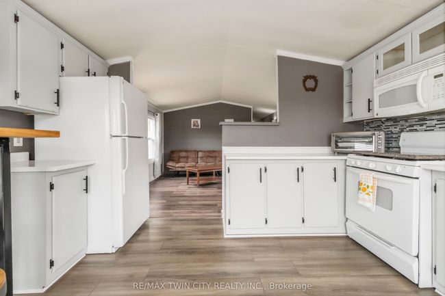 243 - 99 Fourth Concession Rd, Condo with 2 bedrooms, 1 bathrooms and 2 parking in Brant ON | Image 16