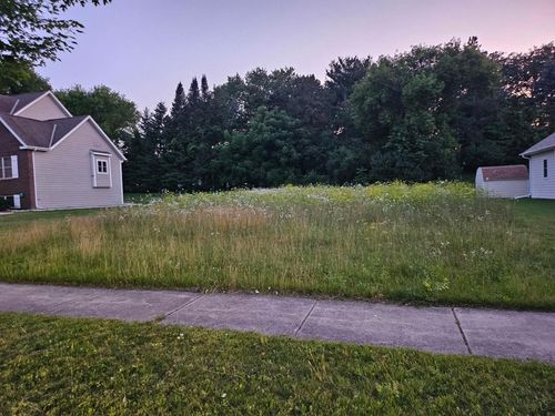 lt33-1503 Red Oak Drive, Hartford, WI, 53027 | Card Image