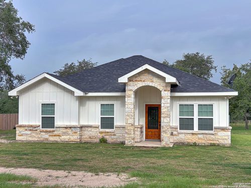 134 County Road 6813, Natalia, TX, 78059-2511 | Card Image