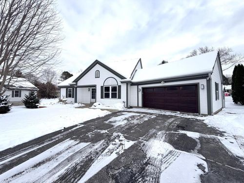 198 Cramer Avenue, Dousman, WI, 53118 | Card Image