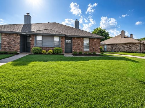 5234 Wild Horse Ct, Arlington, TX, 76017-2075 | Card Image