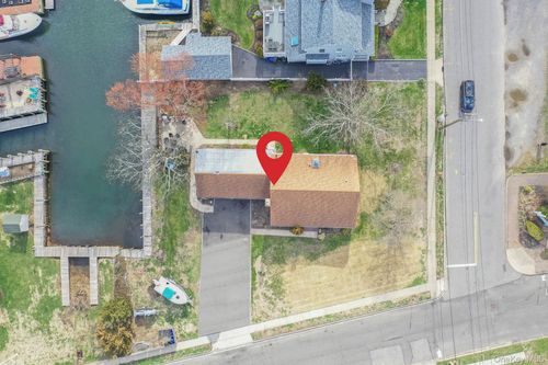 280 Bayview Ave, Amityville, NY, 11701-3844 | Card Image