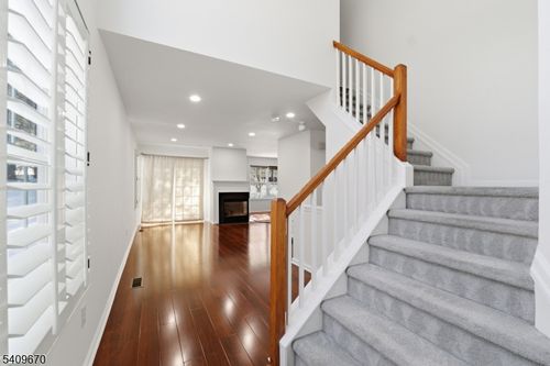 402 Dalton Ct, Denville, NJ, 07834-3466 | Card Image