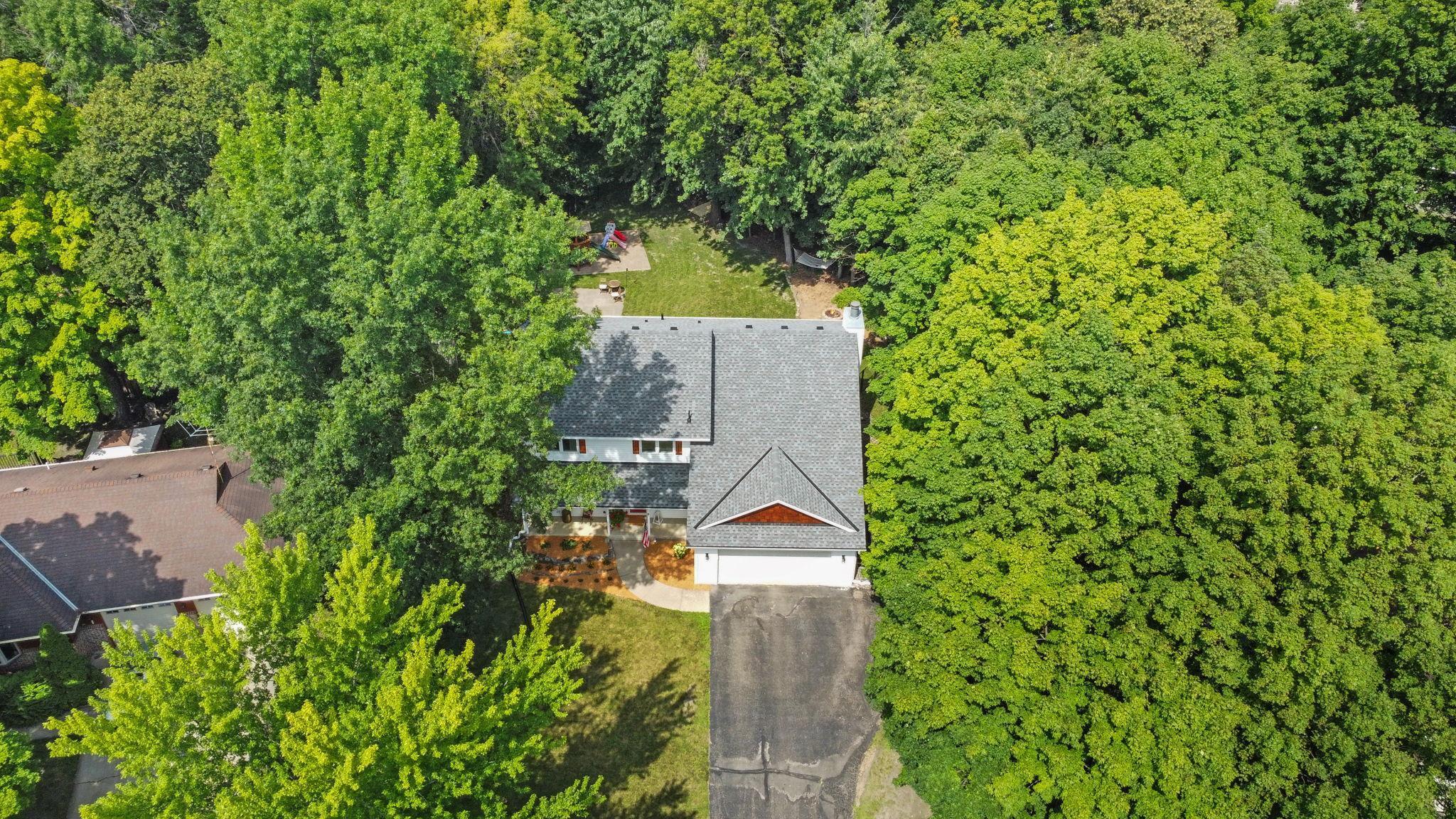 Maplewood Dr, Delano, MN 55328
