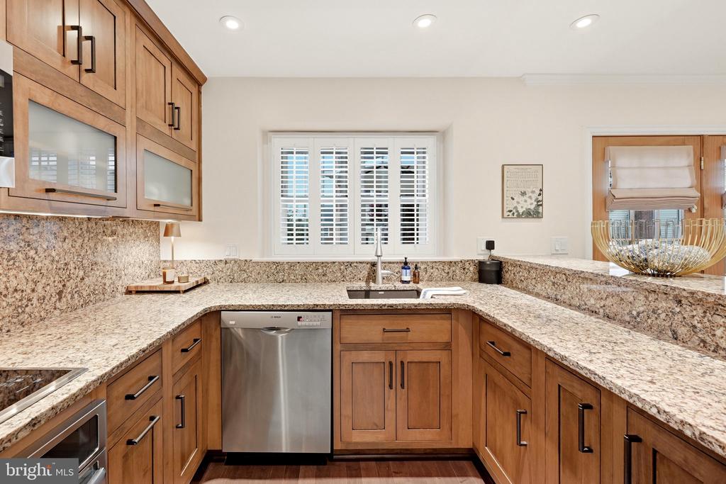 Residential in ALEXANDRIA 4