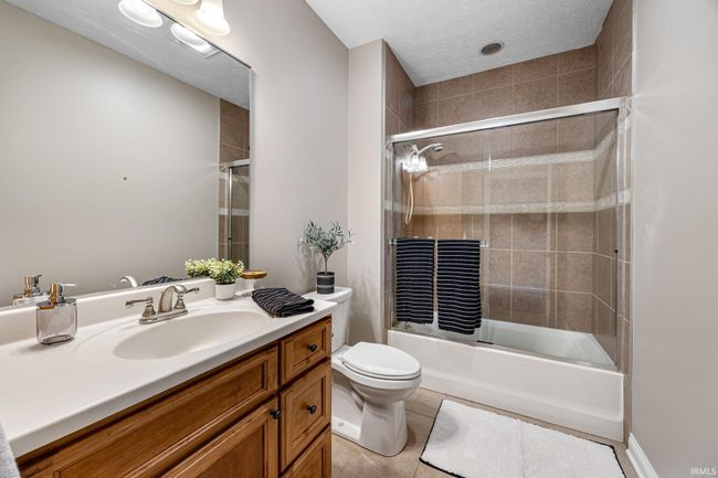 1733 Mill Pond Ln, Condo with 3 bedrooms, 2 bathrooms and null parking in Lafayette IN | Image 6
