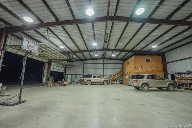 9239 Fm 133, Home with 7 bedrooms, 7 bathrooms and null parking in Cotulla TX | Image 56