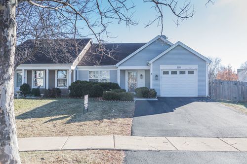 792 Trinity Ct, Carol Stream, IL, 60188-4300 | Card Image