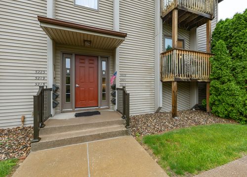 4-5221 26th Avenue A Ct, Moline, IL, 61265-5666 | Card Image