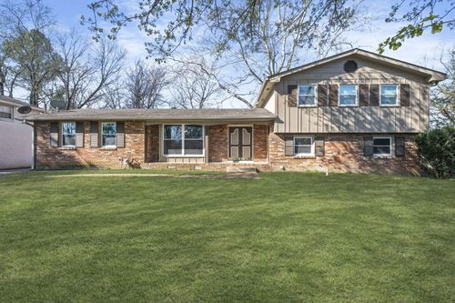 642 Albany Dr, Hermitage, TN, 37076-1528 | Card Image
