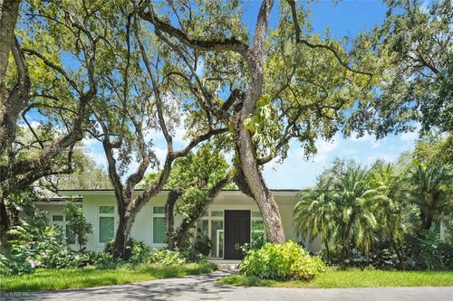 5501 Snapper Creek Rd, Coral Gables, FL, 33156-3447 | Card Image