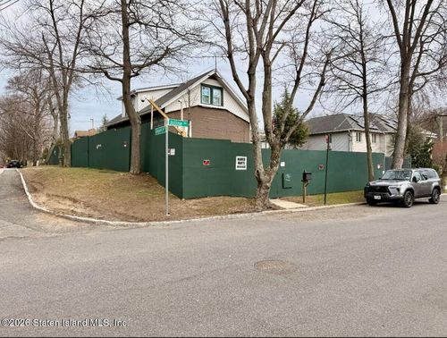 251 Joline Ave, Staten Island, NY, 10307-2029 | Card Image
